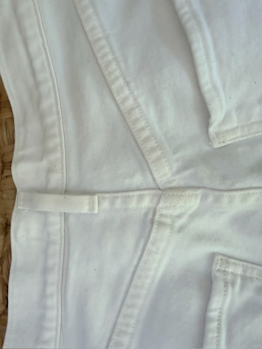 Agolde Riley White Jeans - Picture 7 of 9